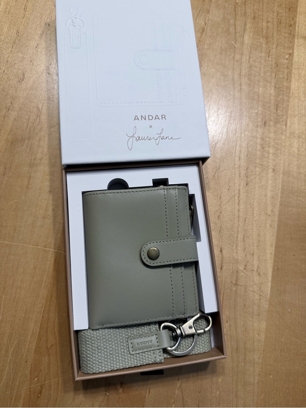 Andar The Lo in color Matcha, NEW!